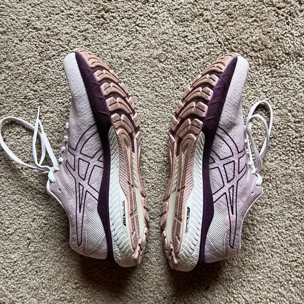 ASICS GT2000 10